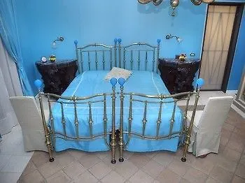 Residenza Vanvitelli Bed & Breakfast 3*