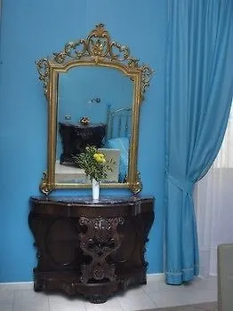 Residenza Vanvitelli Bed & Breakfast 3*