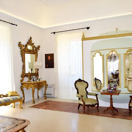 Bed & Breakfast Residenza Vanvitelli 3*